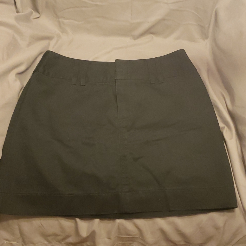Gap khaki skirt in black denim